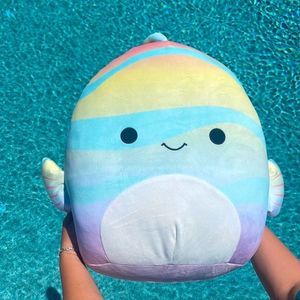 Canda the Clown Fish Squishmallow